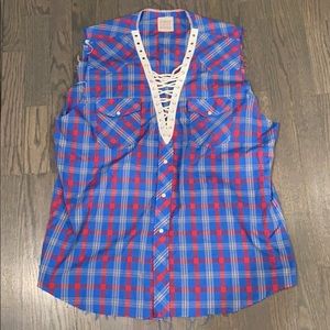 Sleeveless button down shirt